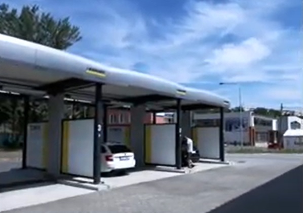 Náhledový obrázek článku: Bezkontaktní mycí centrum KÄRCHER
